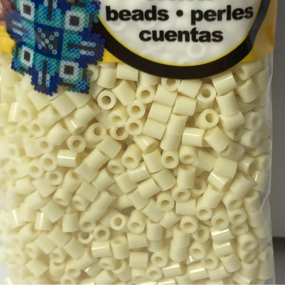 Perler Creme Mini Beads 15 Packs (2000 Beads per Pack) Small Cream Craft - Picture 11 of 16
